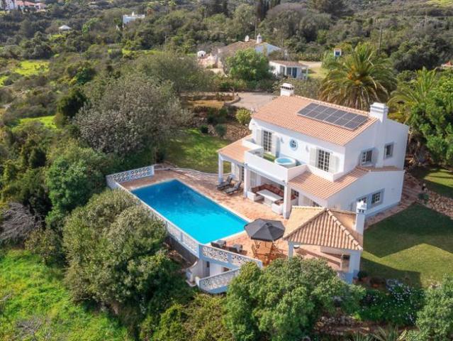 Lagoa Lagoa 104258179