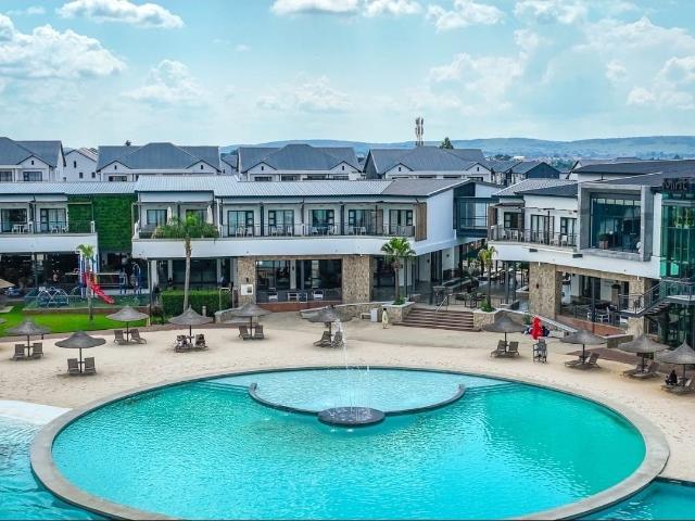 Lagoon facing 3 bedroom apartment To Rent in Willow Park Manor, Pretoria