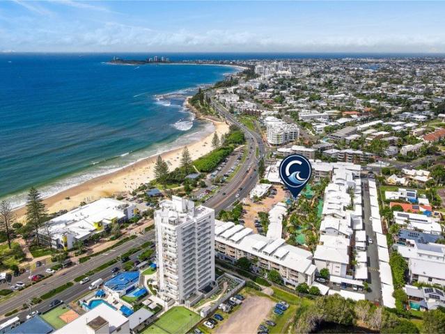 Lagoon swim up apartment at Alex Headland