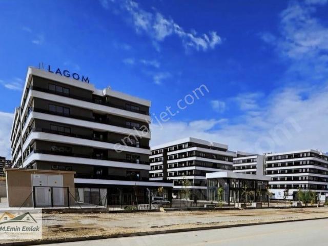 Lagom Avm 15 M²teraslı/tabela Yetkili Yüksek Kira Getirili