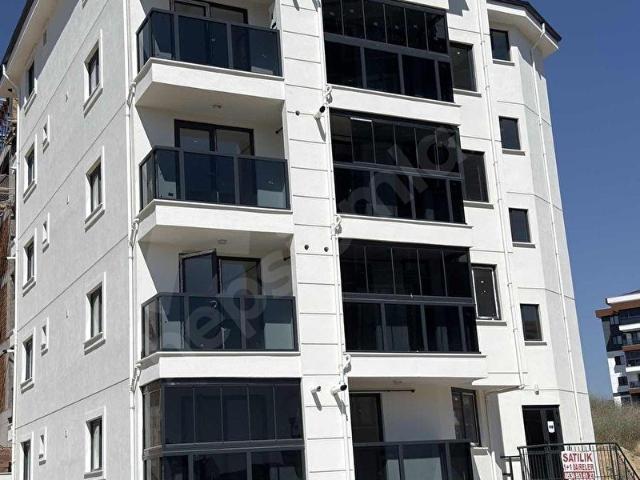 LAGOM HOTEL ARKASI SATILIK ARA KAT 1+1 DAİRELER