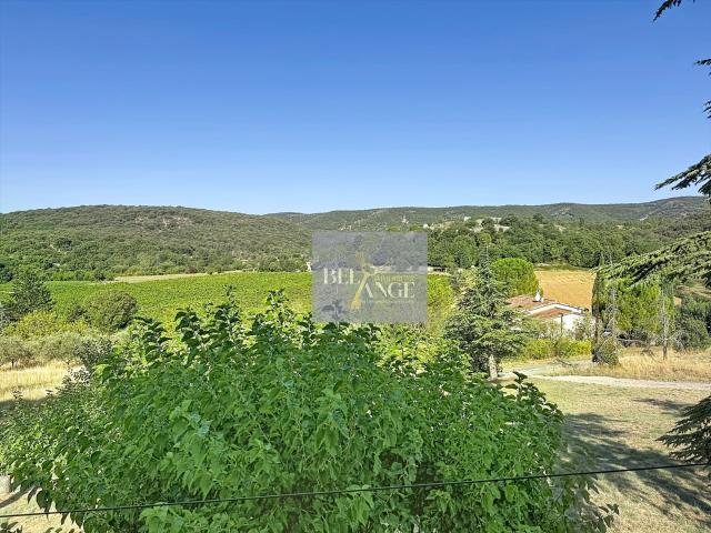 LAGORCE Maison en pierre au cœur d’un magnifique écrin natur. 119m² Lagorce