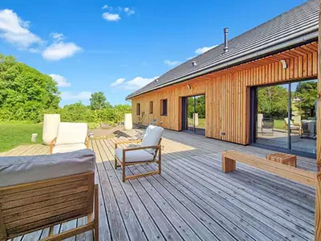 Lagraulière 19700 Achat / Vente maison 5 pièces t5 au dernier étage