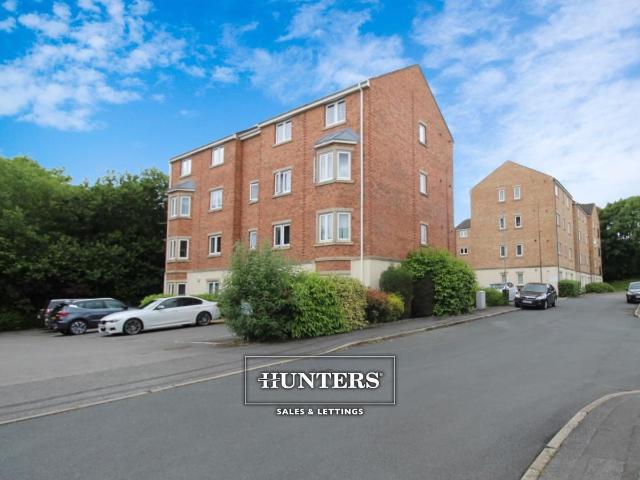 Laithe Hall Avenue, Cleckheaton BD19, 2 bed flat to rent, £775 pcm | PrimeLocation