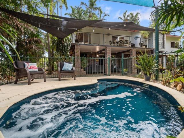 Laidback family living in excellent northern suburbs setting!