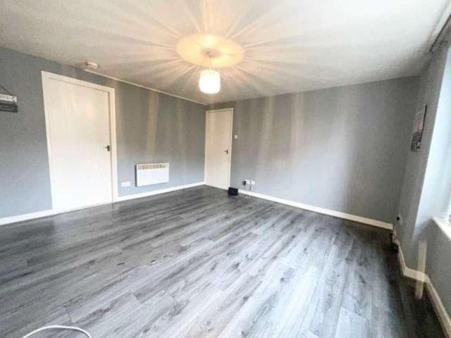 Laighpark View, Shortroods, PA3