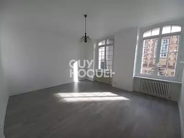 L'Aigle 61300 Location appartement 2 pièces t2 cave parking