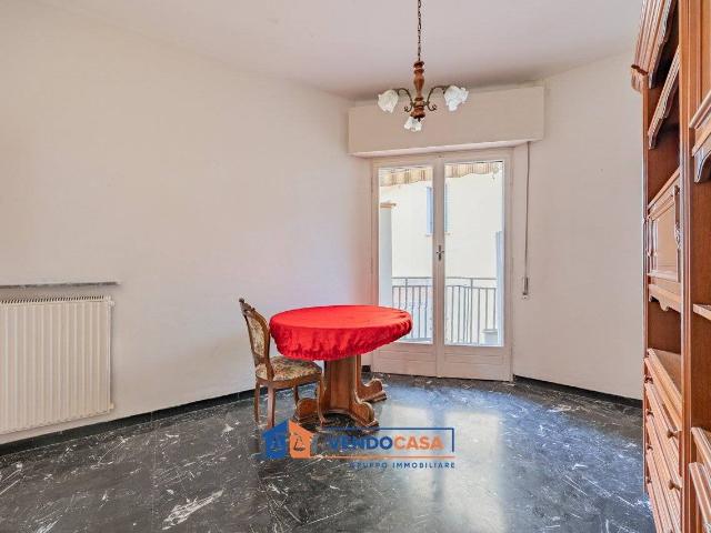 Laigueglia: Appartamento Con Terrazzo Vista Marelaigueglia. 66m² Laigueglia