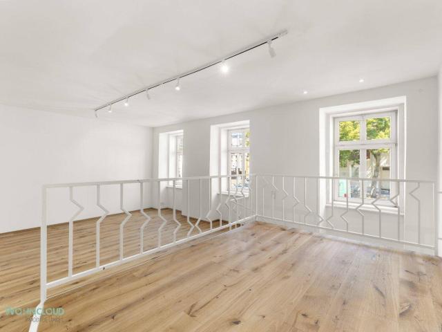 LAINZER GEHT'S NICHT. Ein Altbau. Zwei Perspektiven. Ein besonderes Zuhause