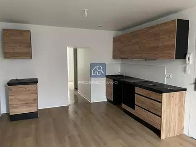 Laissac Sévérac l'Église 12310 Location appartement 2 pièces t2