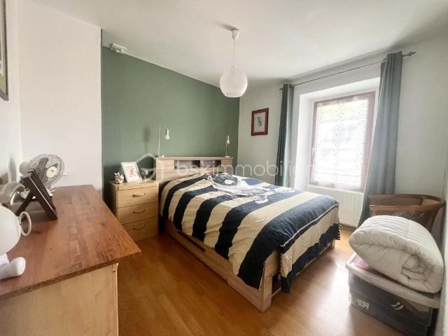 Laissez vous séduire par cette maison pleine de potentiel