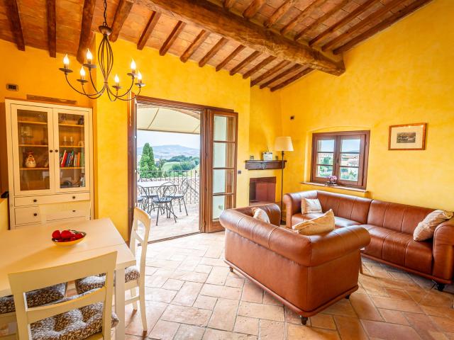 Lajatico: Bellissimo appartamento con terrazza panoramica in. 60m² Lajatico