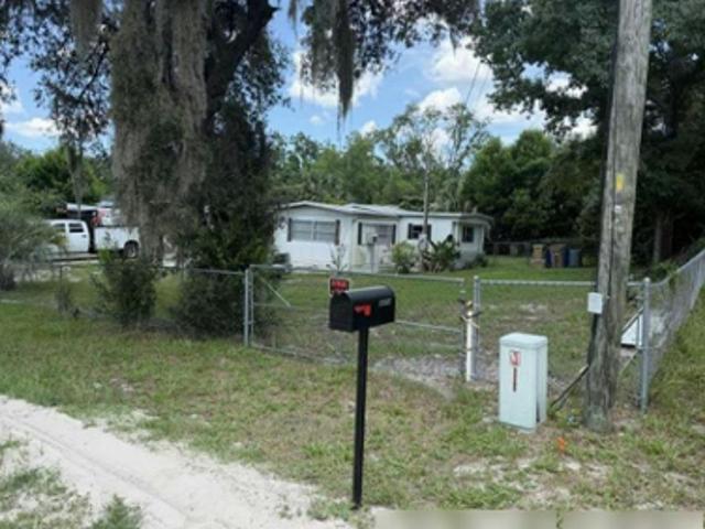 Lake Mack Dr