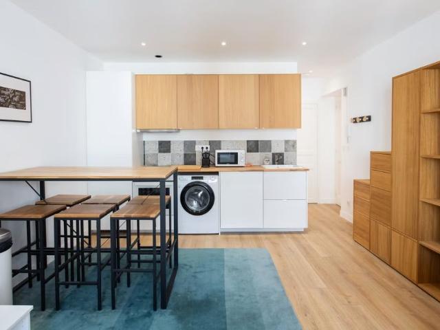 Lake Ness Beautiful Central Apartment near Part Dieu