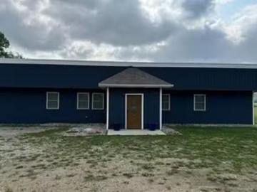 Lake Benton Cabin, 311 Center St South, Lake Benton 2 Bedroo.