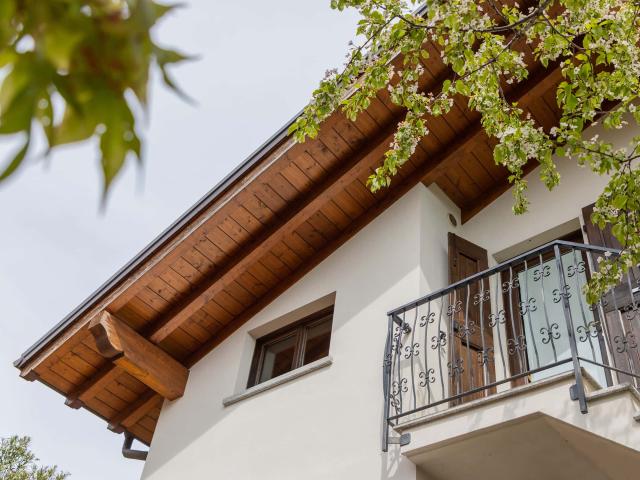 Lake Como, Cosy attic in Tremezzo available in November January
