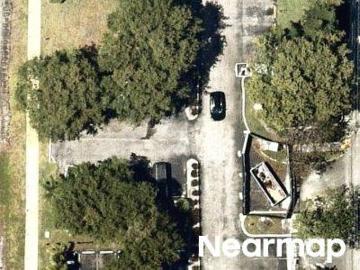 Lake Emerald Dr Apt 105