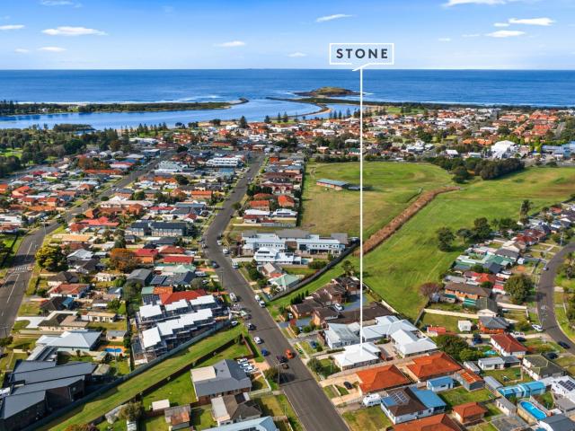 Lake Illawarra, 1/41 Addison Avenue