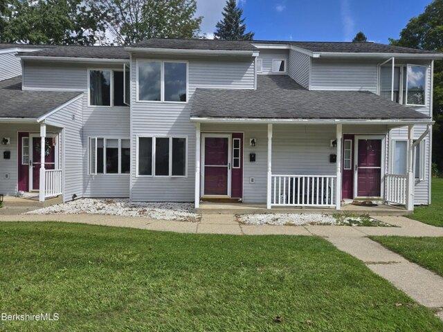 Lake St Apt B, Dalton, Condo For Sale