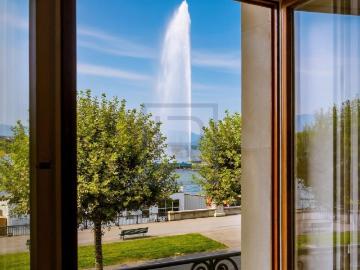 Lake View Apartment mit 252 m²