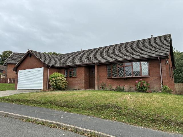 Lake View Avenue, CHESTERFIELD 3 bed bungalow to rent £1,500 pcm £346 pw