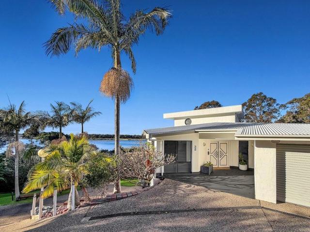 Lake Views & Boardwalk Mornings APPLY CODE RENTME