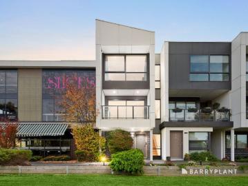 Lake Views & Lifestyle Convenience