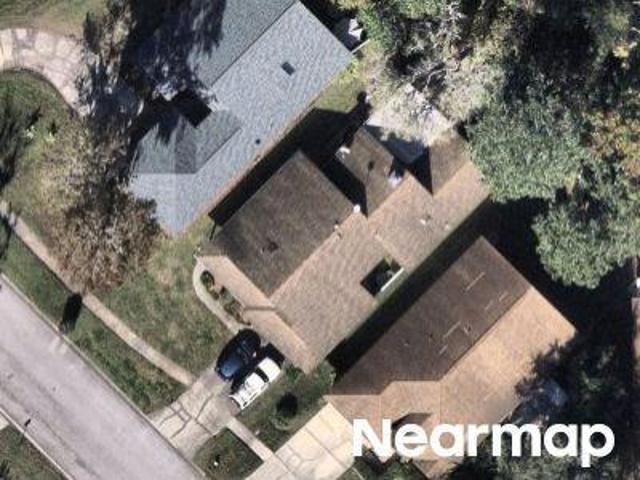Lake Woodbourne Dr