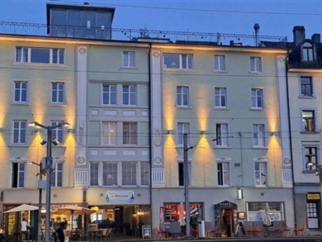 Lakefront Investment MFH mit 12 Einheiten erstklassiger Lage