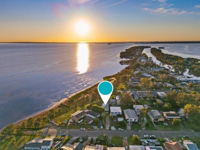Lakefront Reserve Living with Space, Serenity & Views