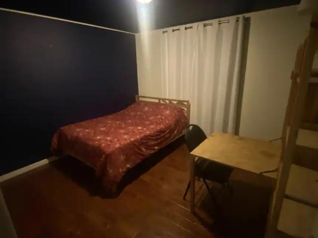 LAKEHEAD ORILLIA/GEORGIAN BARRIE STUDENTS Room For Rent in Orillia Sept 1st
