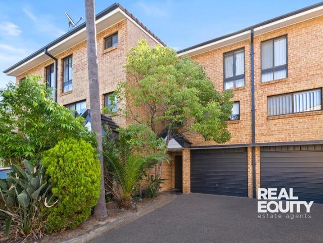 Lakeside Townhouse Living Plus In Ground Pool DEPOSIT TAKEN!