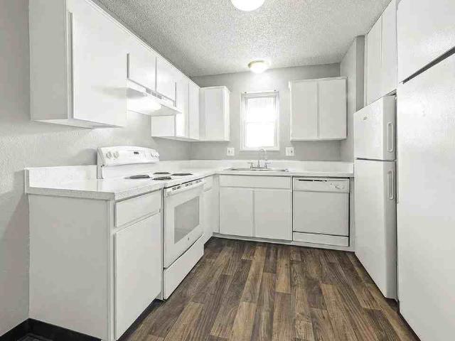 Lakeside Villas 1 Bedroom Apartment for Rent at 1300 Milky Way, Thornton, CO 80260