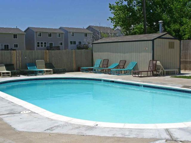 LAKESIDE VILLAS 2 Bedroom Apartment for Rent at 1300 Milky Way, Thornton, CO 80260