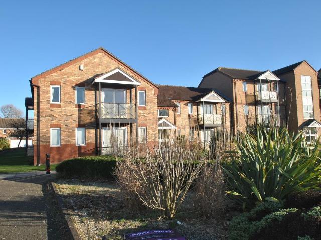 Lakeside Boulevard, Lakeside, Doncaster DN4, 2 bed flat to rent, £850 pcm | PrimeLocation