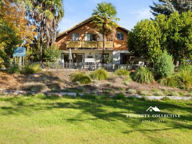 Lakeside Chalet