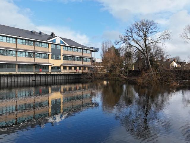 Lakeside Close, Staines Upon Thames TW18, 1 bed flat to rent, £1,600 pcm | PrimeLocation