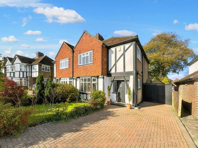 Lakeside Drive, Bromley BR2, 3 bed semi detached house to rent, £3,200 pcm | PrimeLocation