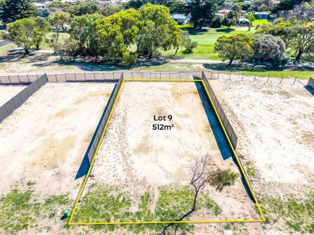Lakeside Links Golf Course Living with a Brand New Home