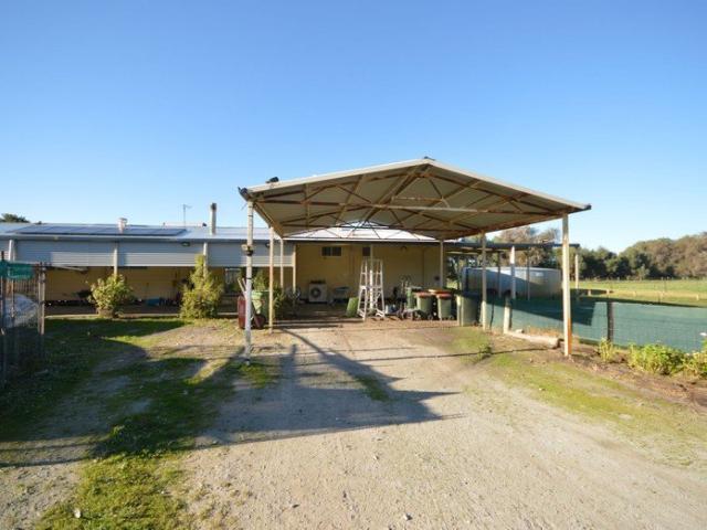 Lakeside Lifestyle with Space to Thrive