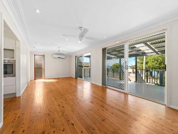 Tuggerah Lake, Jilliby, Wyong Region, Snapper Island