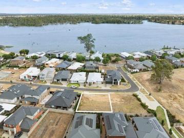 Lakeside Living Awaits