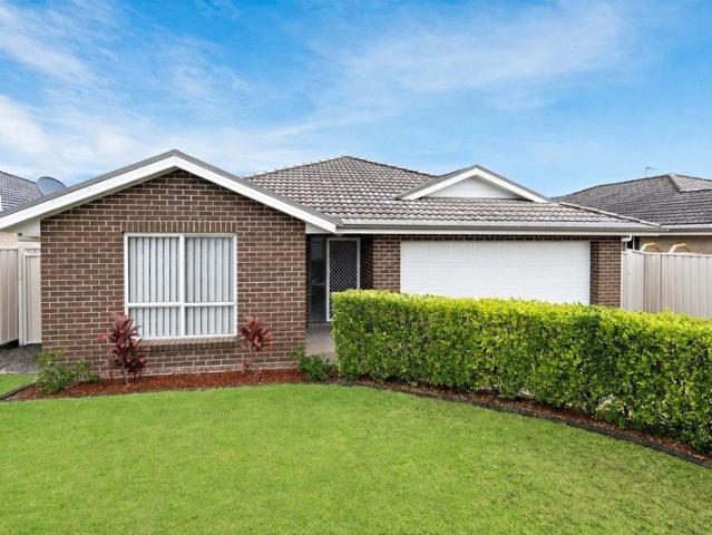 LAKESIDE LIVING OR SUPER INVESTMENT IN A SOUGHT AFTER LOCATION