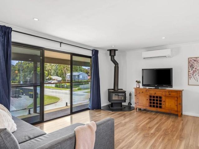 Lakeside Living Meets Family Comfort