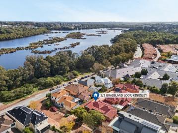 Lakeside Living with 3 Bedrooms x 2 Bathrooms!