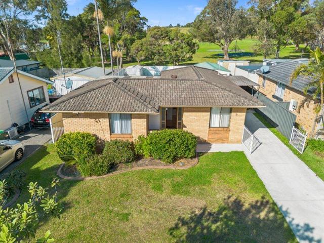 Lakeside Living with a Pool, Entertaining Space & Reserve Outlook