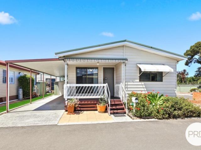 LAKESIDE LIVING WITH A TRUE COMMUNITY FEEL