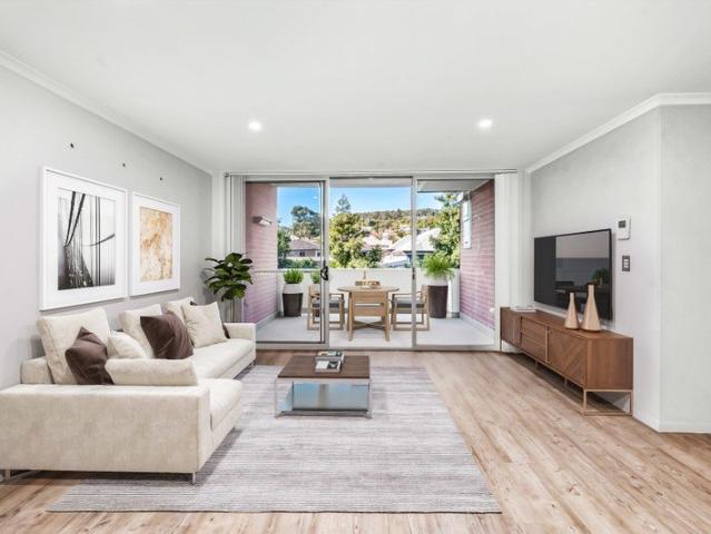 Lakeside Living with Exceptional Convenience