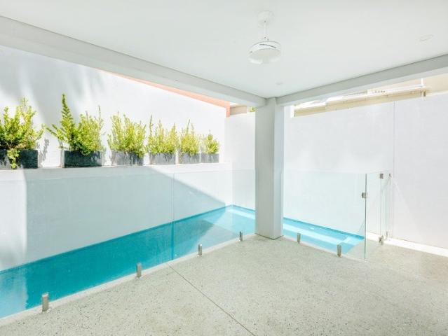 Lakeside Living UNFURNISHED 6 MONTH ONLY LEASE