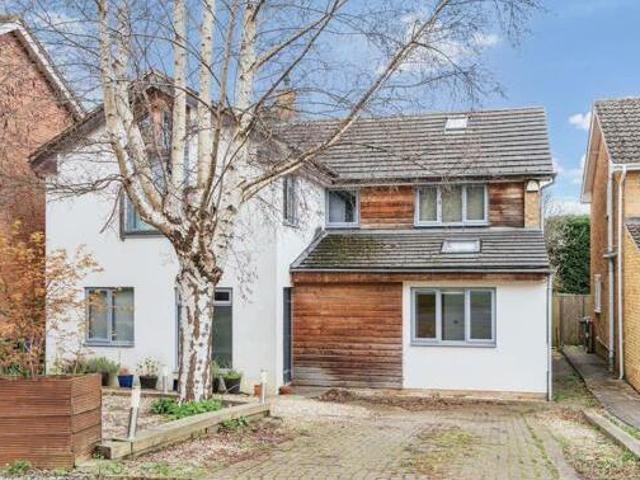 Lakeside, North Oxford, 5 Bedroom Detached